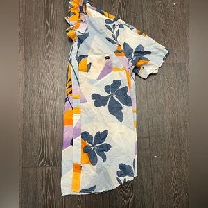 Billabong Men’s button-up shirt